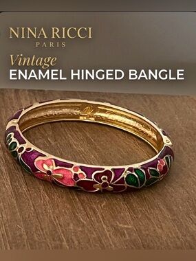 Vintage NINA RICCI Signed Enamel Floral Bangle Gold